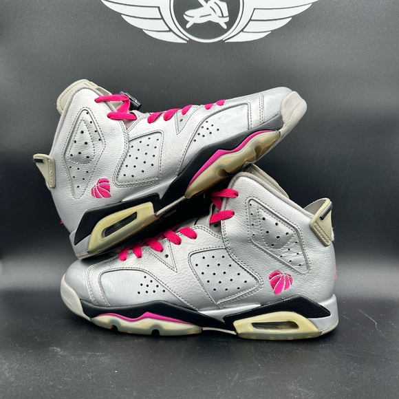Jordan 6 Retro “Valentine’s Day” women’s size 8/6.5Y - Picture 1 of 7